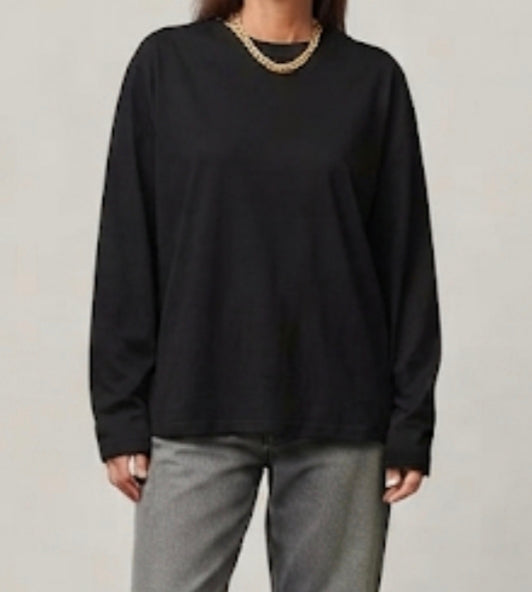 T-shirt over boxy a manica extra-long