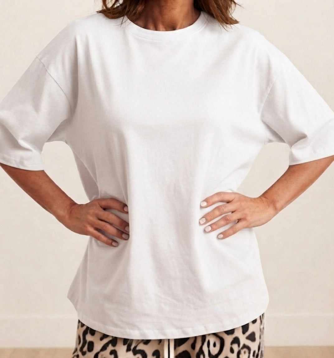 T-shirt over manica midi