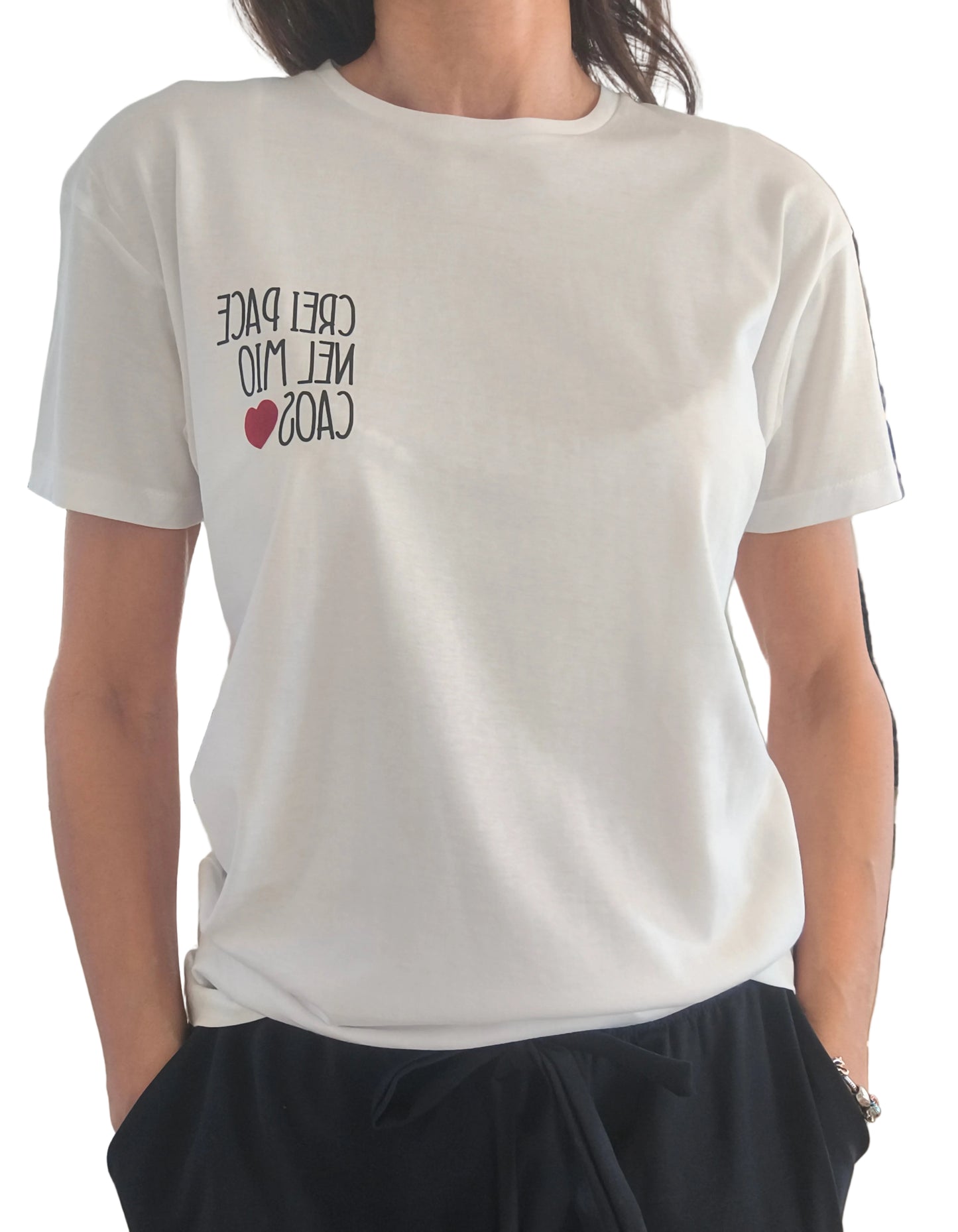 T-shirt Souvenir "crei pace nel mio caos"