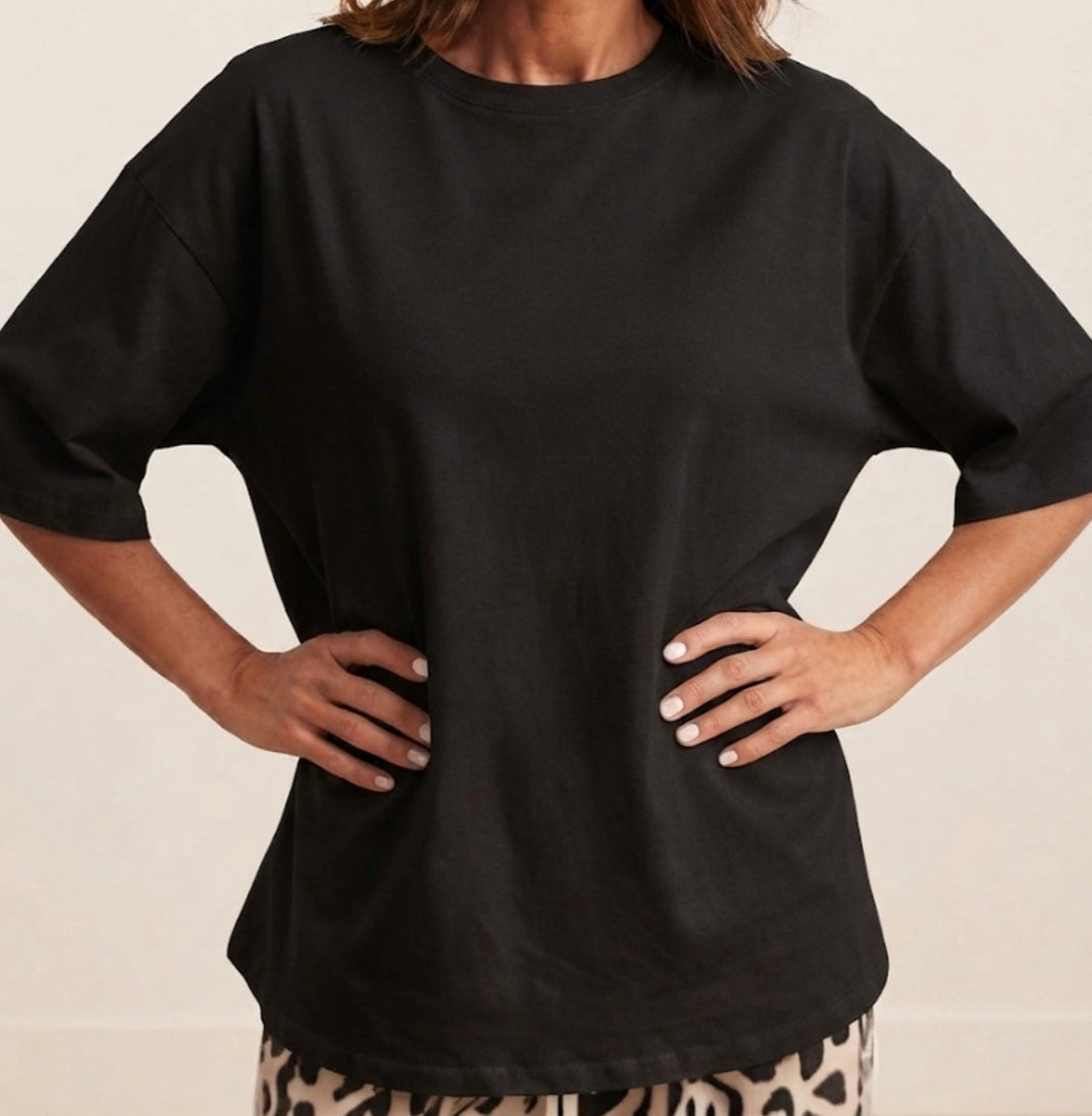 T-shirt over manica midi